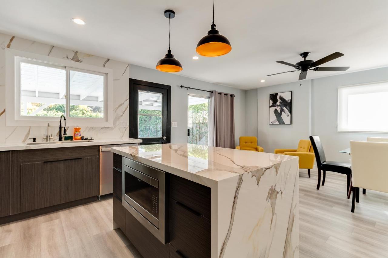4 Bedroom West Hills Charmer With Pool Сasa de vacaciones