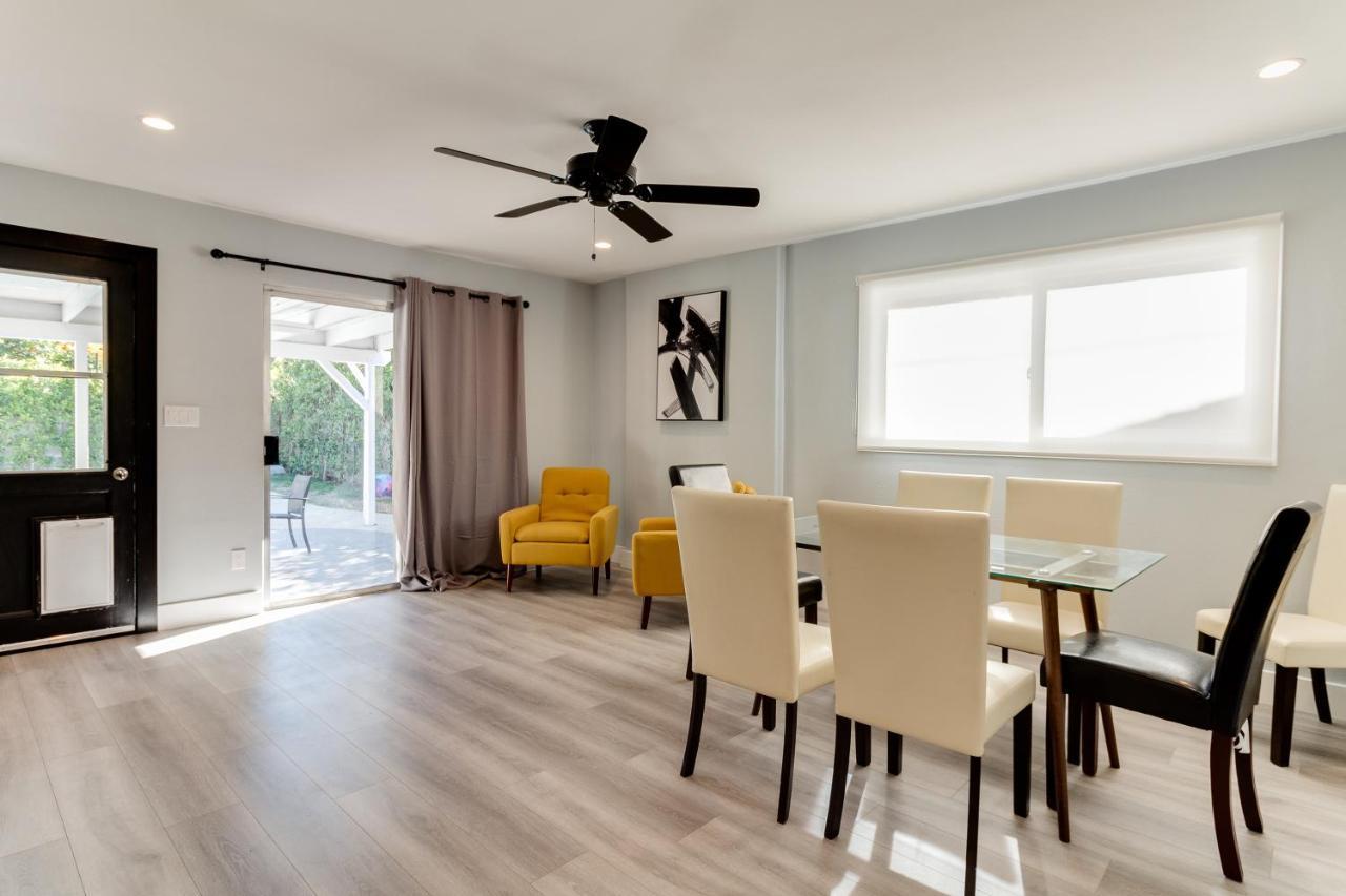 Сasa de vacaciones 4 Bedroom West Hills Charmer With Pool
