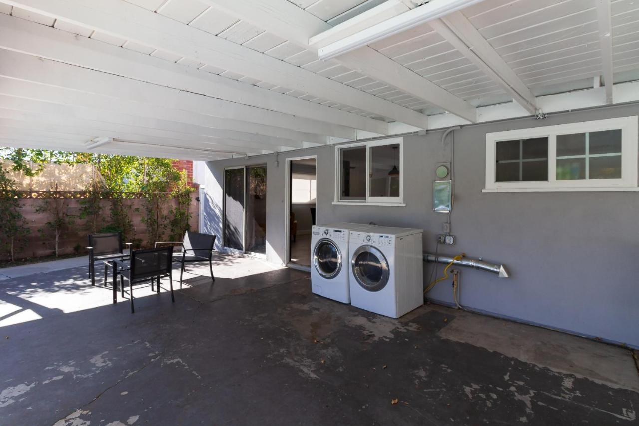 4 Bedroom West Hills Charmer With Pool *